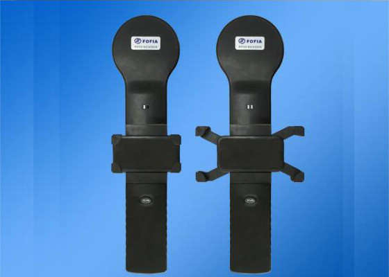 ตัวอ่านหูระยะยาวแบบมือถือ พร้อมไฟฟ้าจากแบตเตอรี่ลิธีอุปกรณ์ไฟฟ้า ISO11784 - RFID Reader Handheld