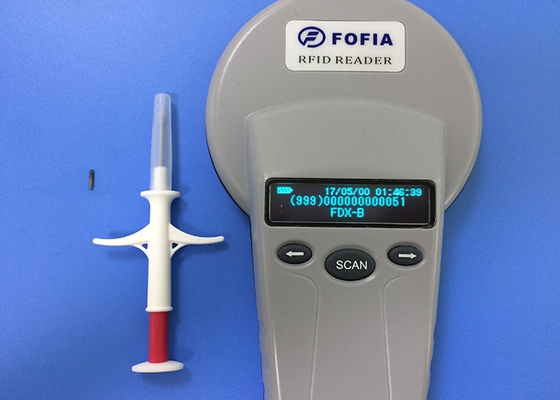 134.2kHz ICAR EM4305 การปลูก RFID 1.25x7 1.4x8 2.12x12 มิลลิเมตร GlassTag Microchips สุนัข Microchips สัตว์