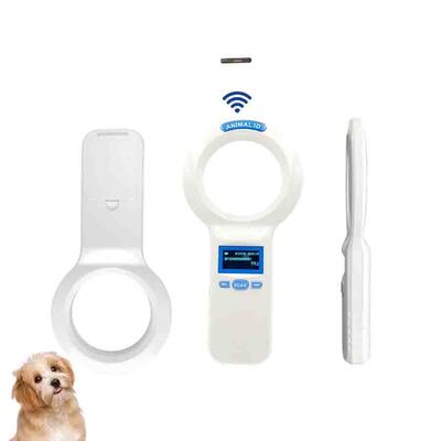 เครื่องอ่านมือถือ RFID PT200 พลาสติกที่ทนทานพร้อมหน้าจอ OLED 128x64 โปรโตคอล ISO11784 / 5 การอ่านระยะไกลสำหรับสัตว์เลี้ยงและการใช้งานในฟาร์ม