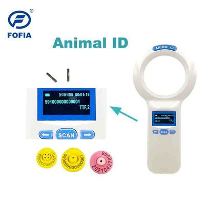 เครื่องอ่านมือถือ RFID PT200 พลาสติกที่ทนทานพร้อมหน้าจอ OLED 128x64 โปรโตคอล ISO11784 / 5 การอ่านระยะไกลสำหรับสัตว์เลี้ยงและการใช้งานในฟาร์ม