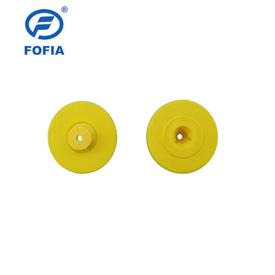 ป้ายหูสัตว์ RFID อิเล็กทรอนิกส์กันน้ำ UHF TPU หนา 5.7 มม. สีเหลือง ET933+T901 ชิป รับประกัน 5 ปี สำหรับโค Fofia